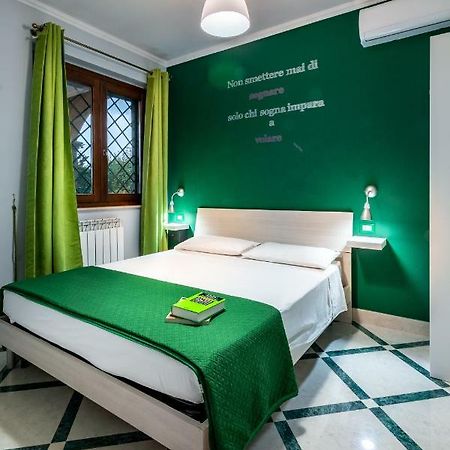 Il Bacio E La Nocciola Bed & Breakfast Labico Eksteriør bilde