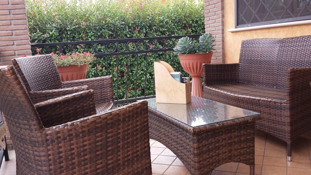 Il Bacio E La Nocciola Bed & Breakfast Labico Eksteriør bilde