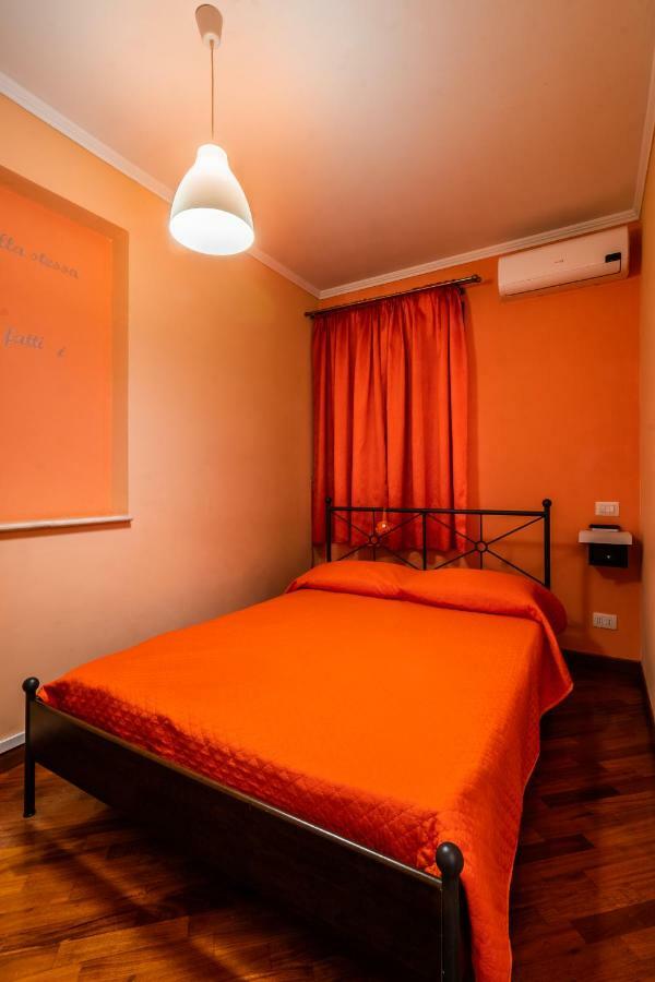 Il Bacio E La Nocciola Bed & Breakfast Labico Eksteriør bilde